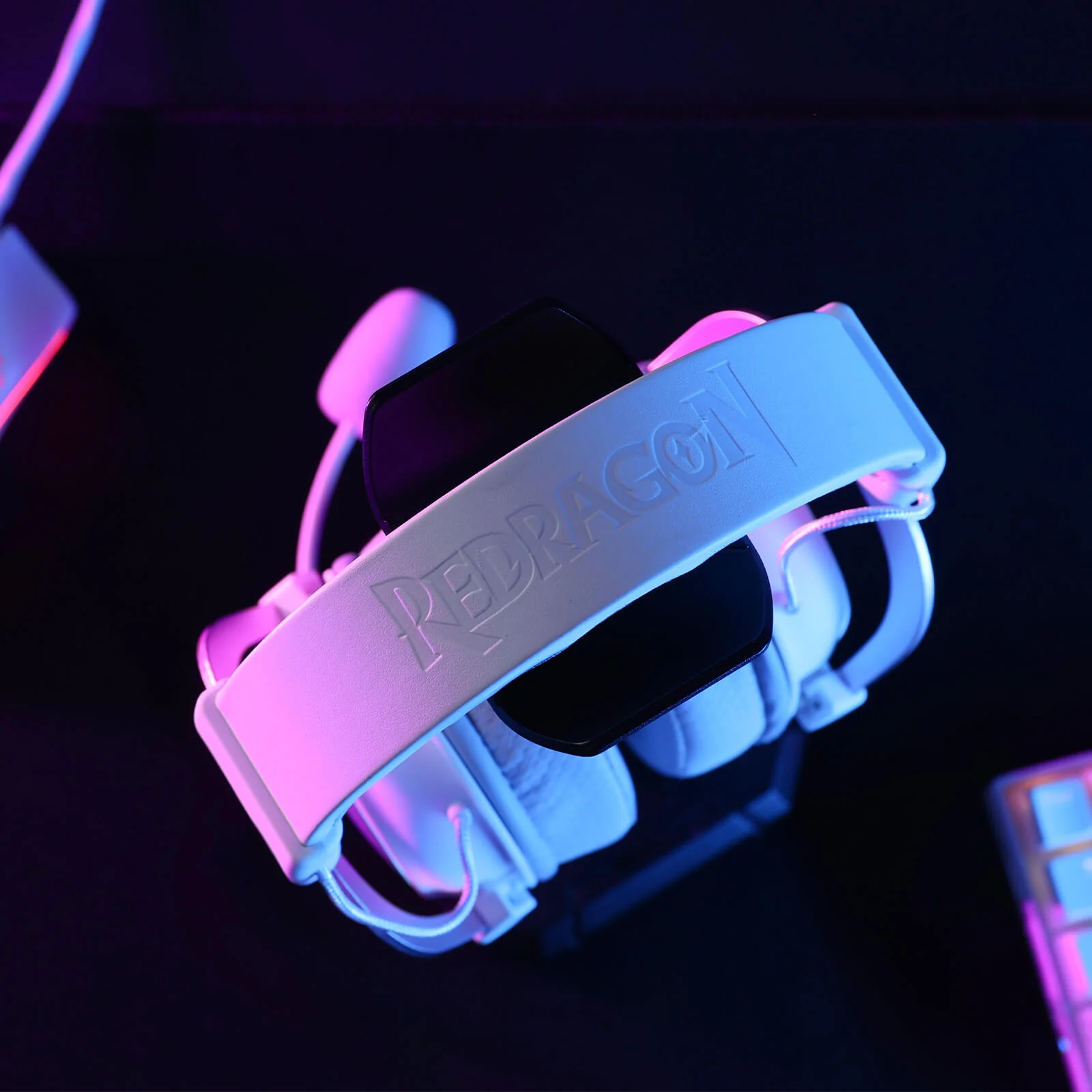H510 ZEUS-X RGB White Wired Gaming Headset - Image 5